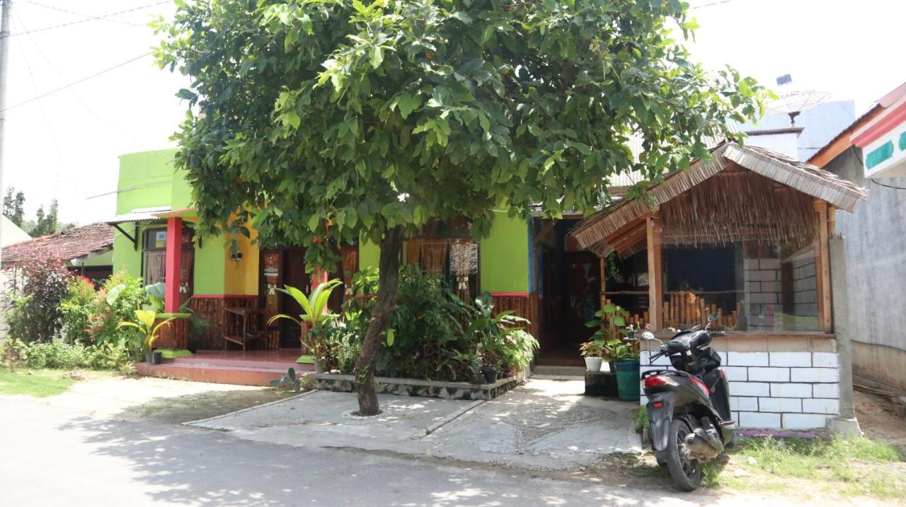 Owl Hostel Karimunjawa Luaran gambar