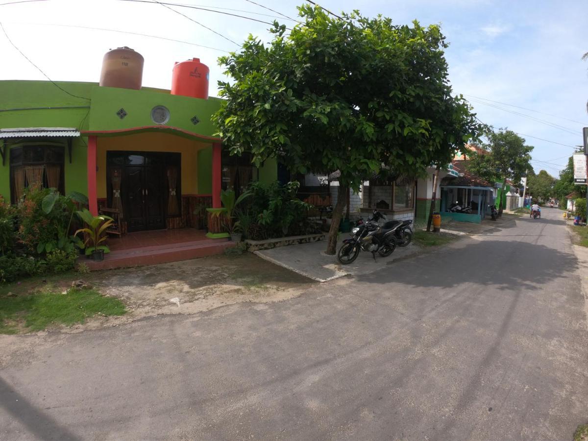Owl Hostel Karimunjawa Luaran gambar