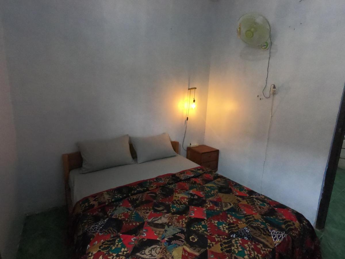 Owl Hostel Karimunjawa Luaran gambar