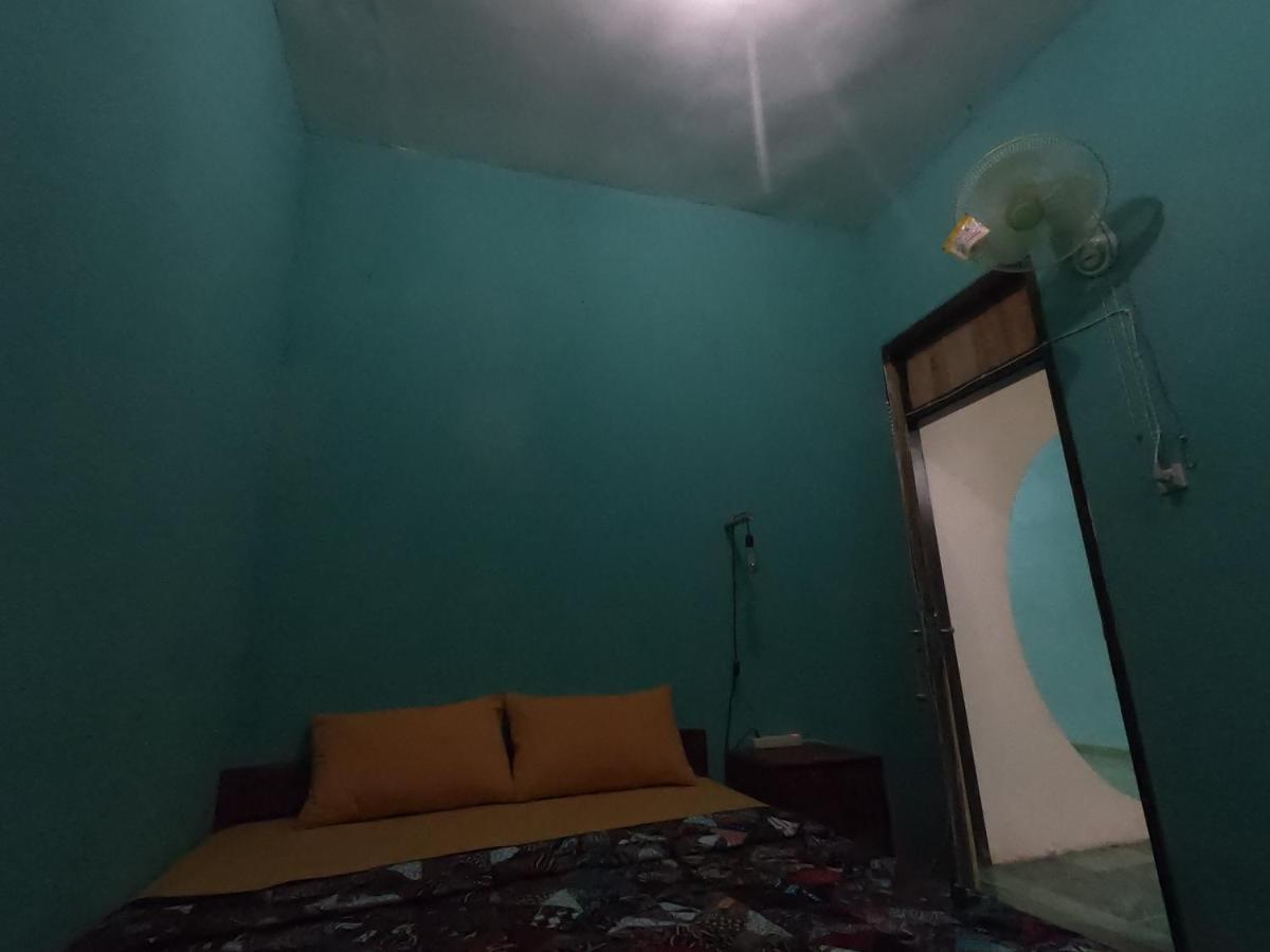 Owl Hostel Karimunjawa Luaran gambar