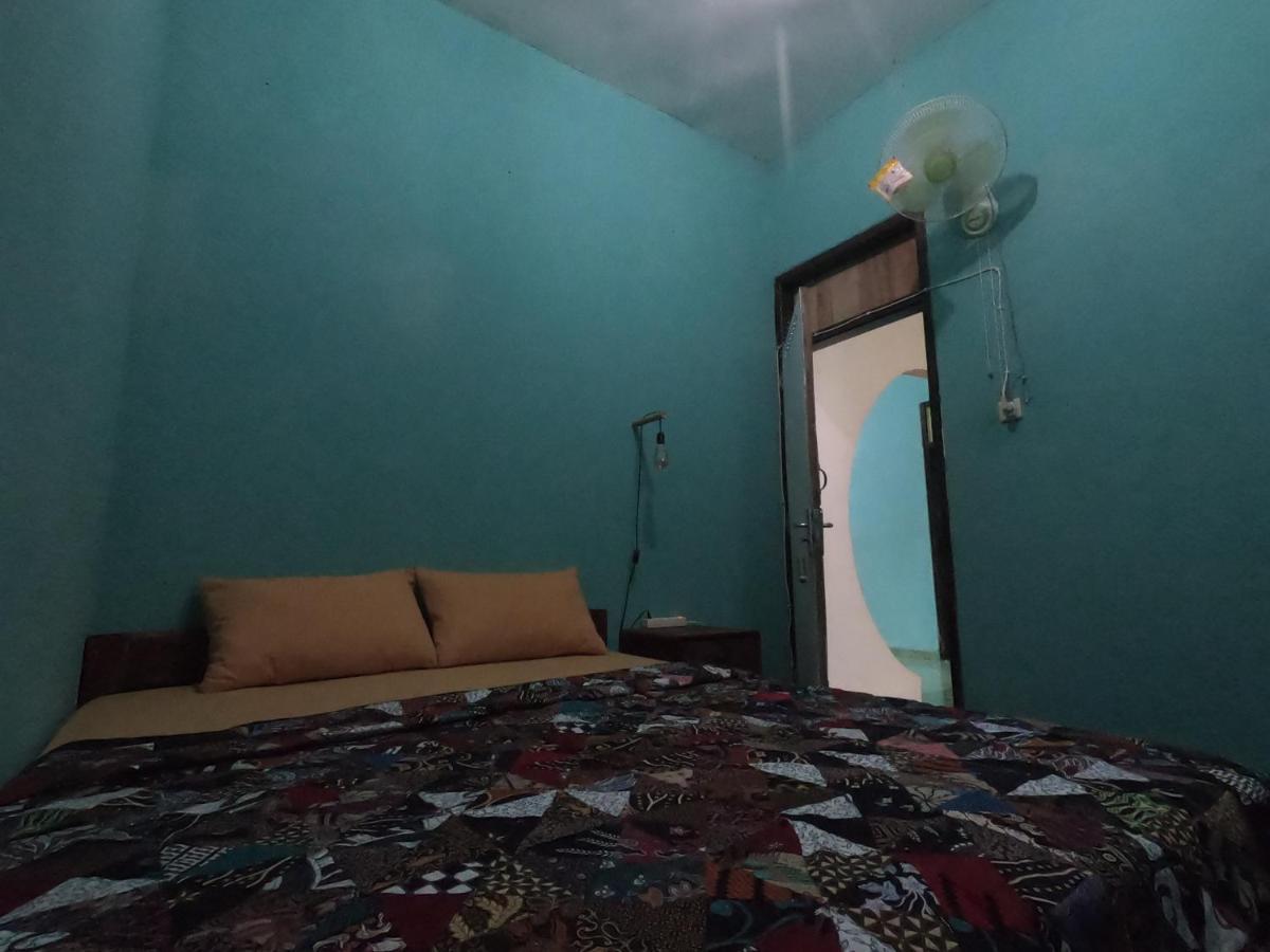 Owl Hostel Karimunjawa Luaran gambar