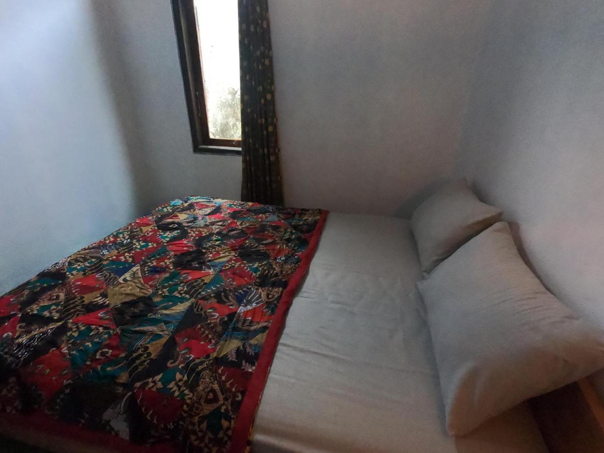 Owl Hostel Karimunjawa Luaran gambar