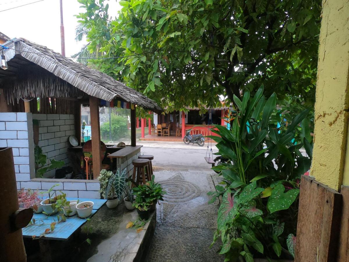 Owl Hostel Karimunjawa Luaran gambar