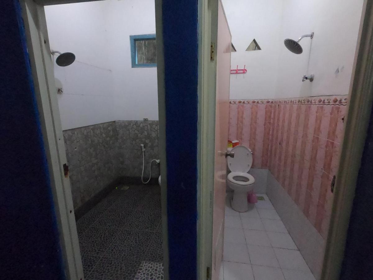 Owl Hostel Karimunjawa Luaran gambar