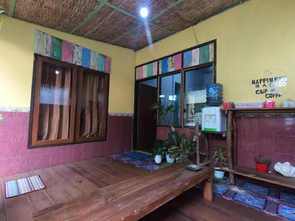Owl Hostel Karimunjawa Luaran gambar