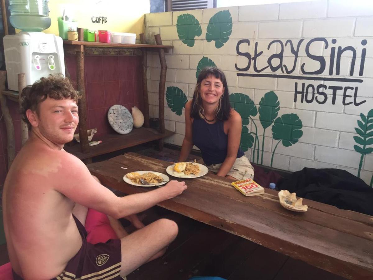 Owl Hostel Karimunjawa Luaran gambar